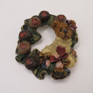 Boyds Bears & Friends Hearts Wreath Brooch Pin Vintage